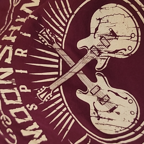 Moonshine Spirit Maroon tee Size XL by Brad Paisley guitar men's - Picture 11 of 11